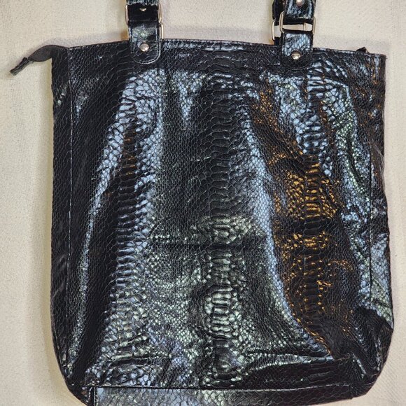 Global New Beginnings Black Faux Snake Double Snap Zip Pockets Large Tote Bag - Picture 13 of 16